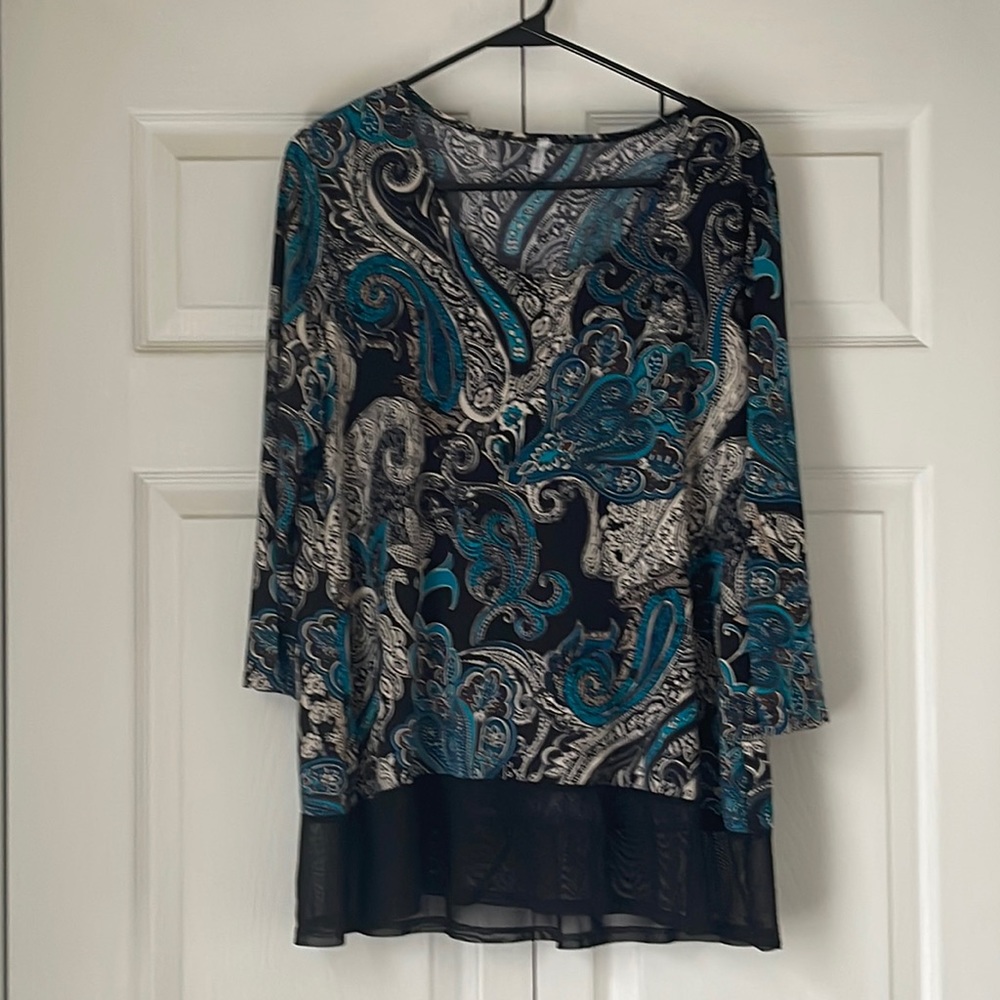 Patterned top